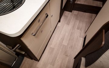 Rent  TESSORO 440UP 